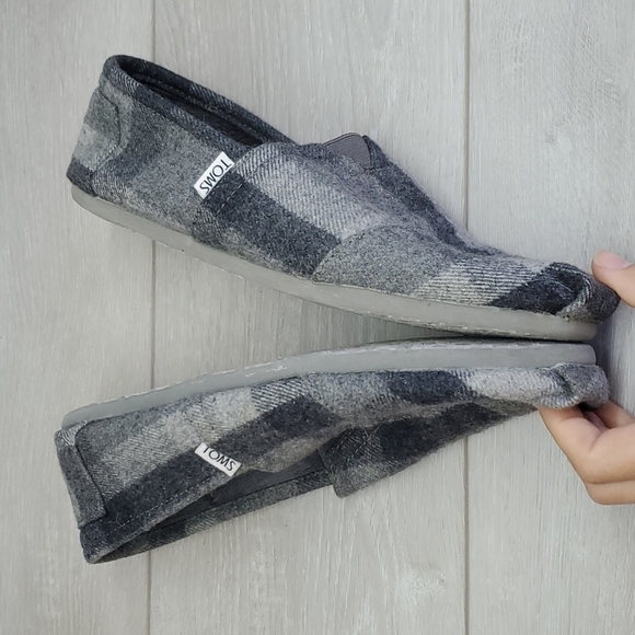 Toms Mens Plaid Gray Ash Flannel Comfort Slip on Loafer shoes sz 9.5 - Picture 7 of 9